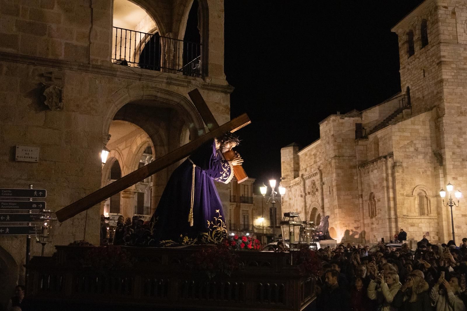GALERÍA | Revive en imágenes el traslado del Nazareno de San Frontis