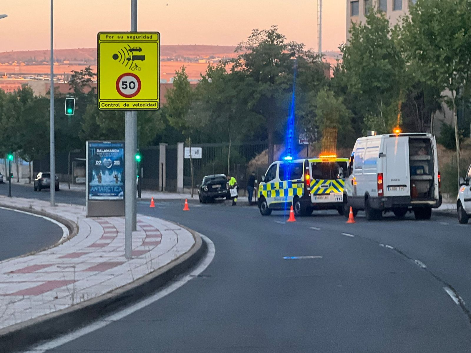 accidente-en-la-avenida-del-doctor-ramos-del-manzano-fotos-s24h-3