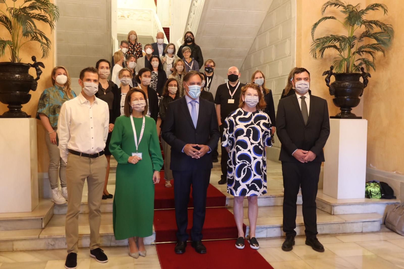 García Carbayo recibe a los miembros del jurado de EUCYS