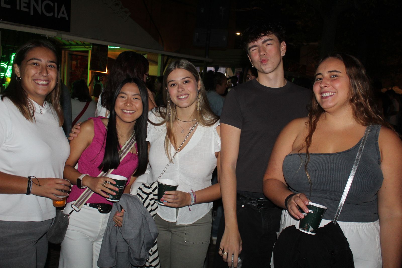 Ambiente en la Feria de Día en la tarde de este