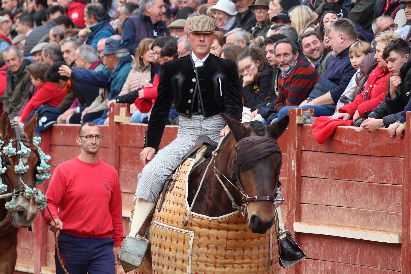 El picador de toros José Palomares en el festival taurino Capea, Aguado, Ortega y Diego Mateos en Ciudad Rodrigo 2024. Foto de archivo
