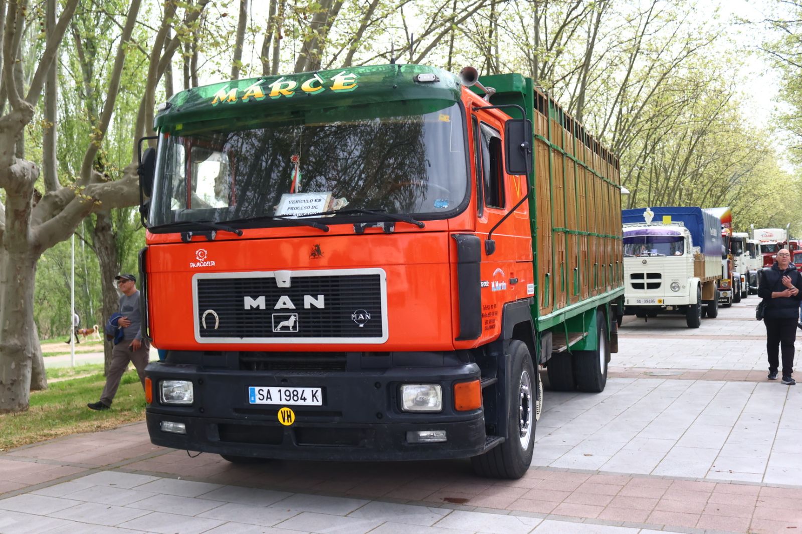 Concentración de camiones clásicos por la X Ruta Peña de Francia Clásicos Pesados CYL
