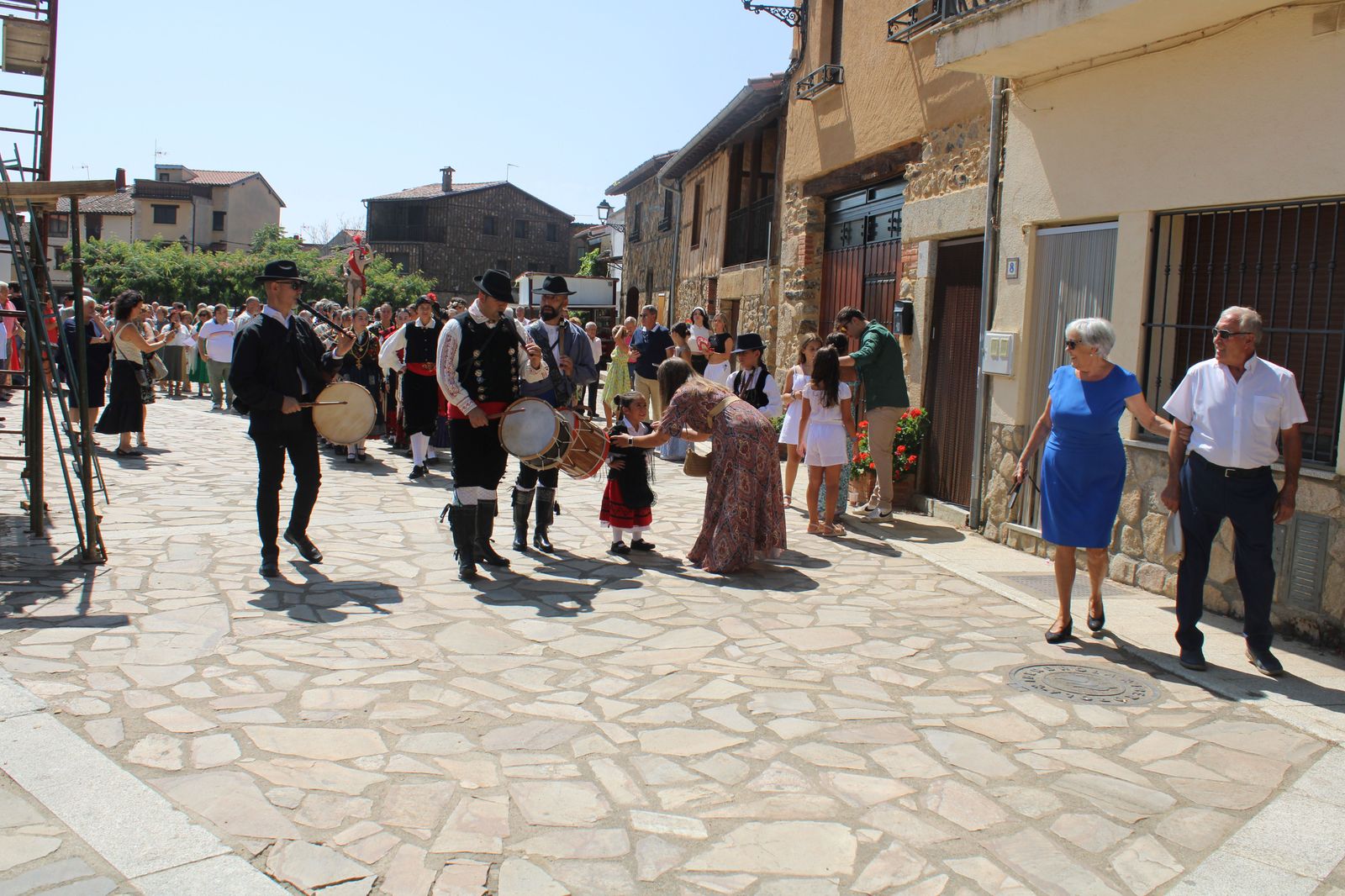 procesion-y-ofertorio-villanueva-del-conde-31