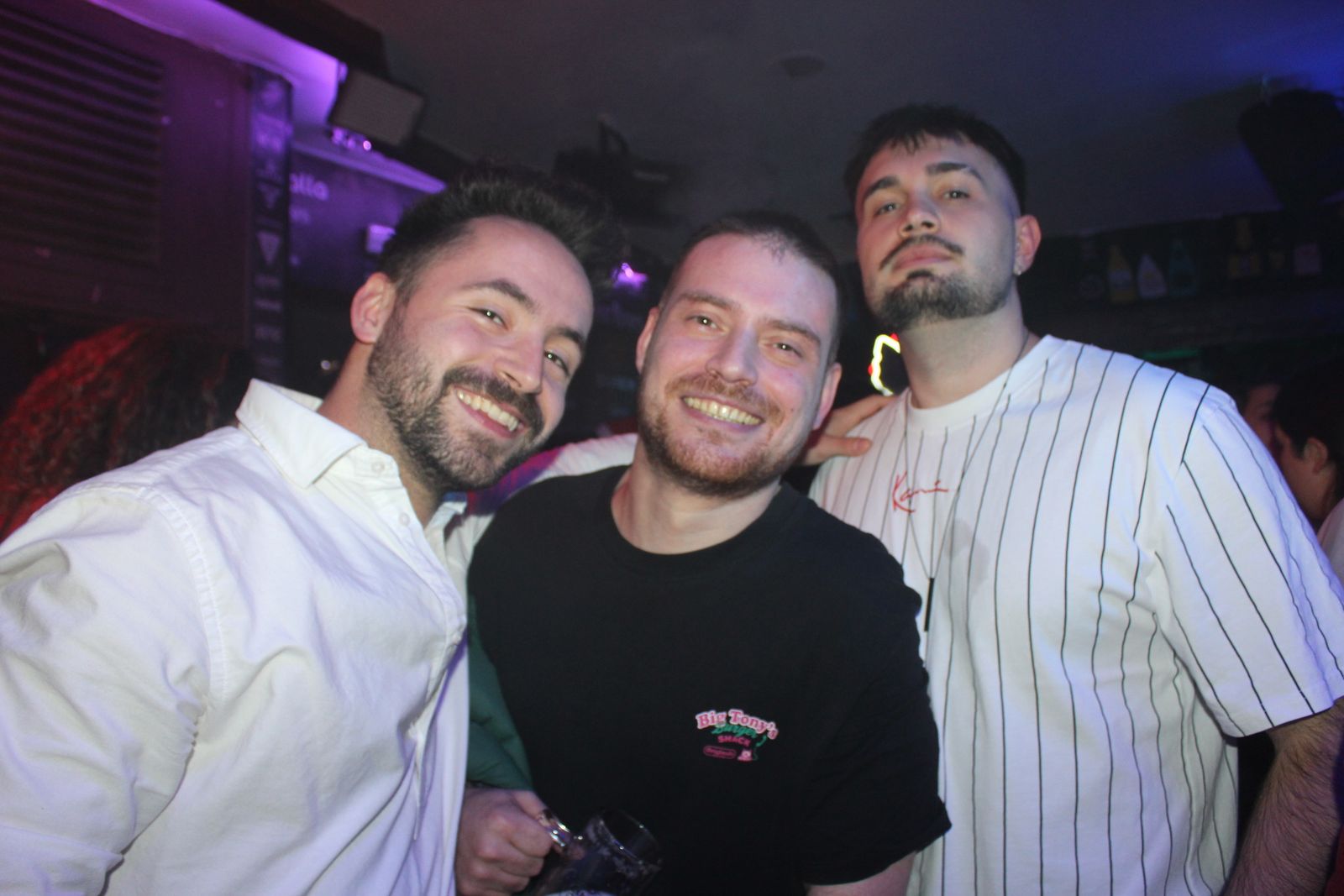 El Fin de Año Universitario continua por los bares de la capital del Tormes tras las doce campanadas