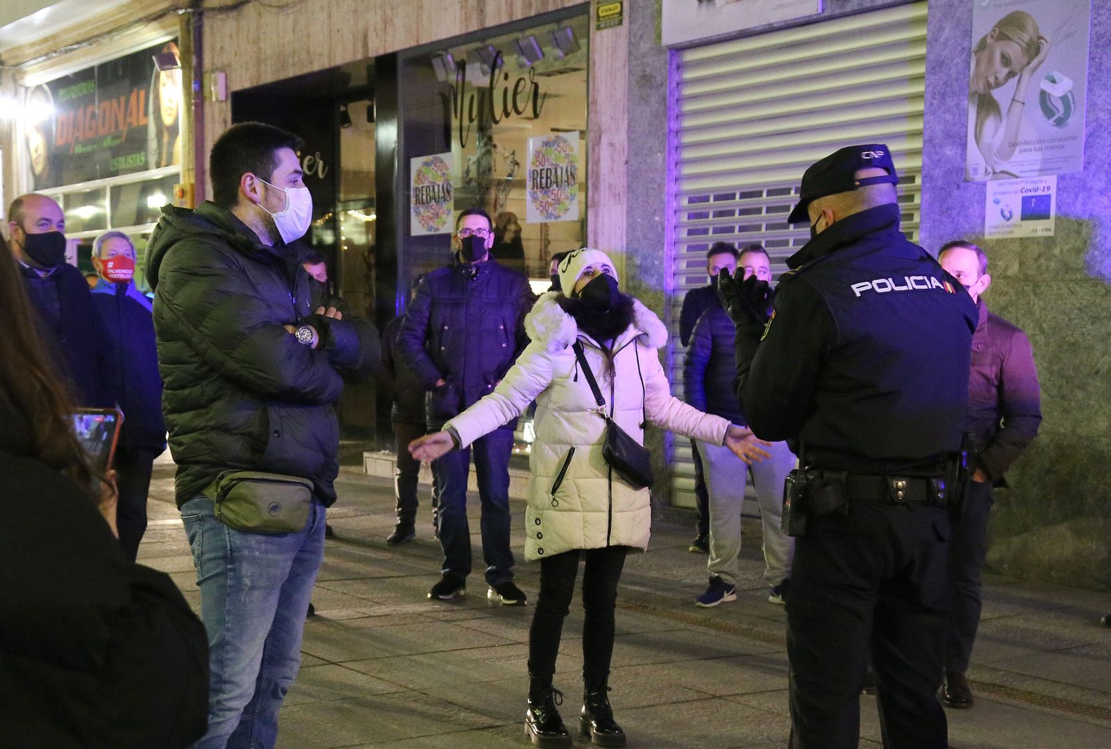 Paseo reivindicativo de 40 personas en Palencia