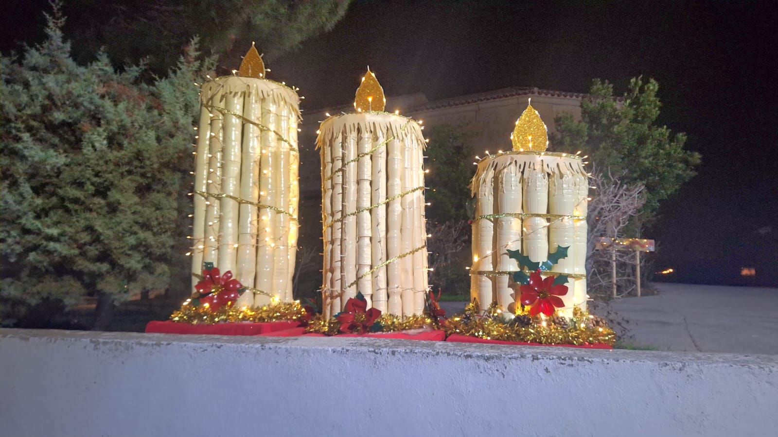 GALERÍA | Decoración navideña, fruto de la unión vecinal, en El Piñero