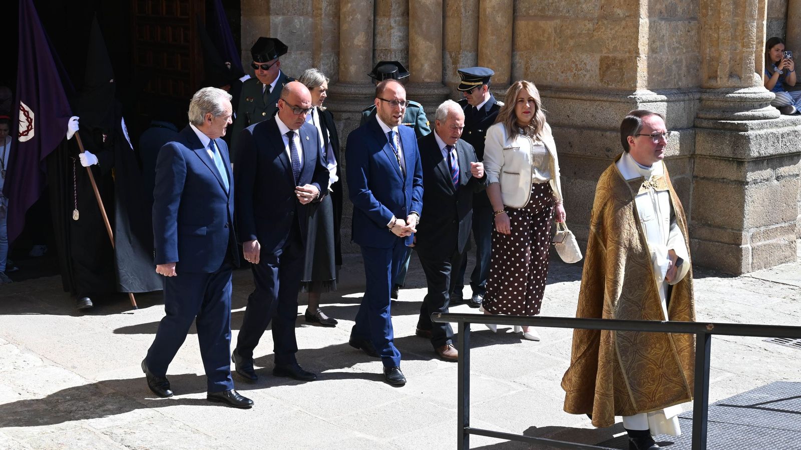 Encuentro de Jesús Resucitado con la Virgen en la procesión de la Pascua de Resurrección en Ciudad Rodrigo