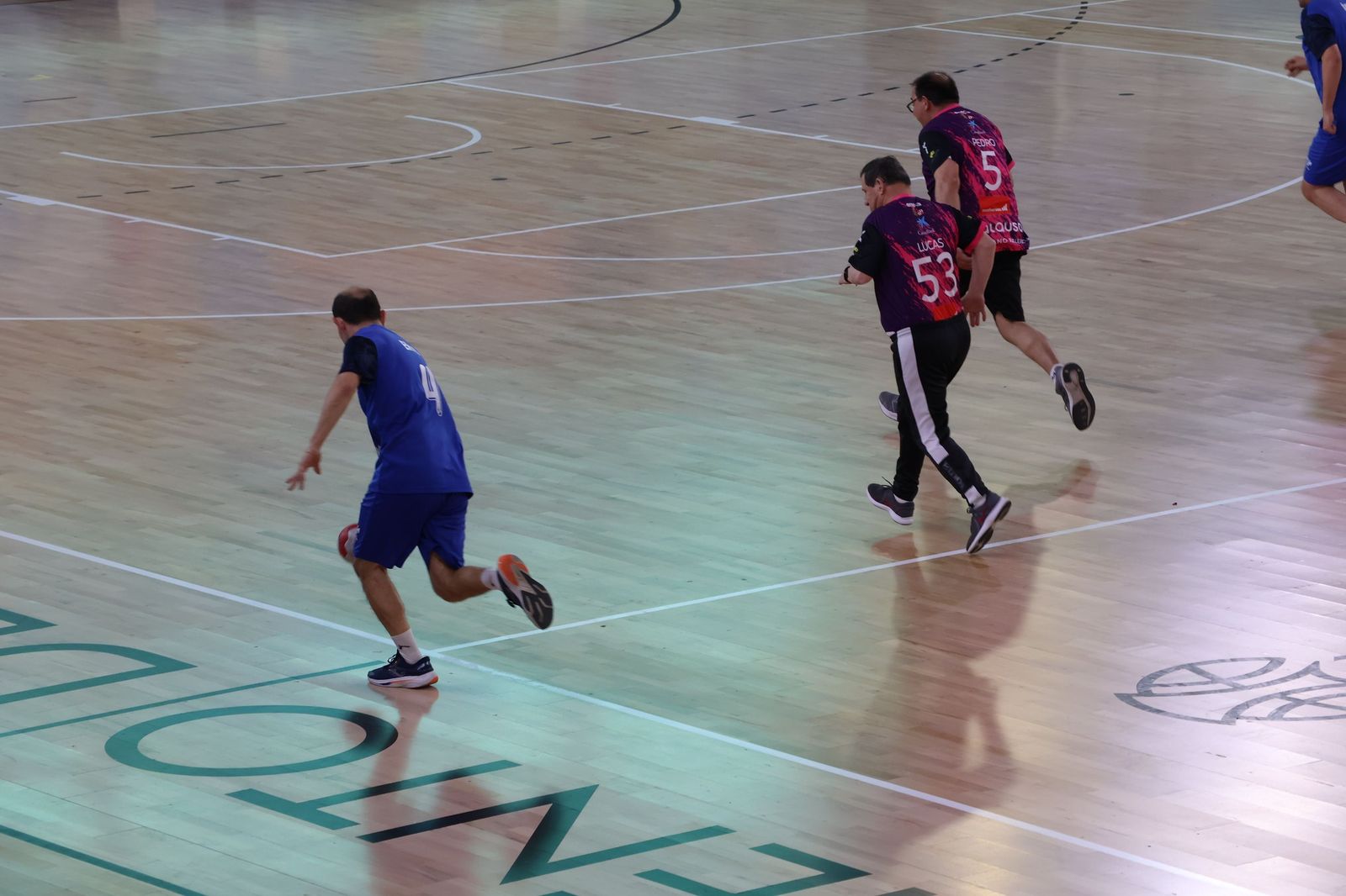 GALERÍA | El pabellón Ángel Nieto acoge el V Torneo de Balonmano Adaptado