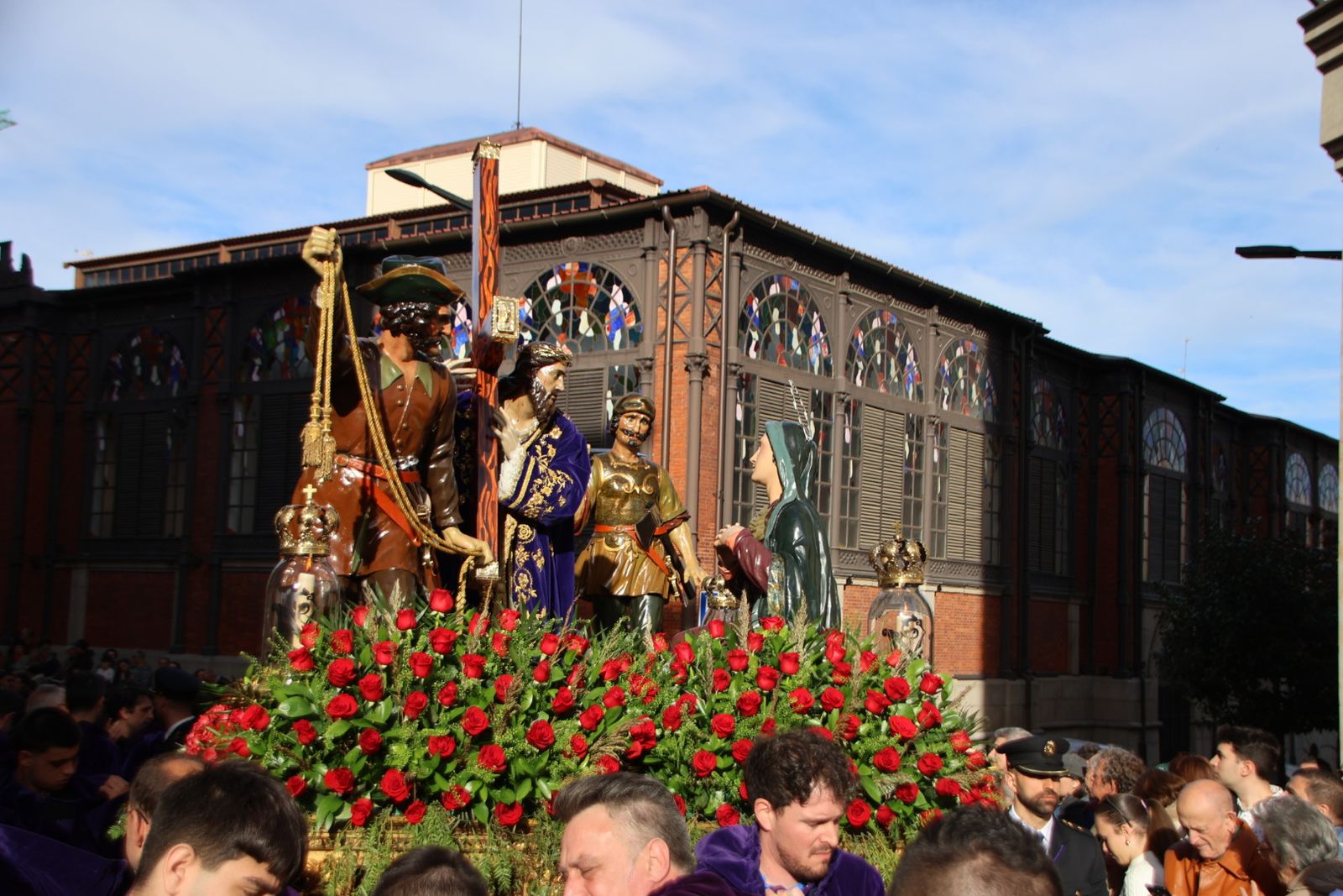 La procesión del Nazareno deslumbra a Salamanca como muestra de historia y devoción tras años suspendiéndose