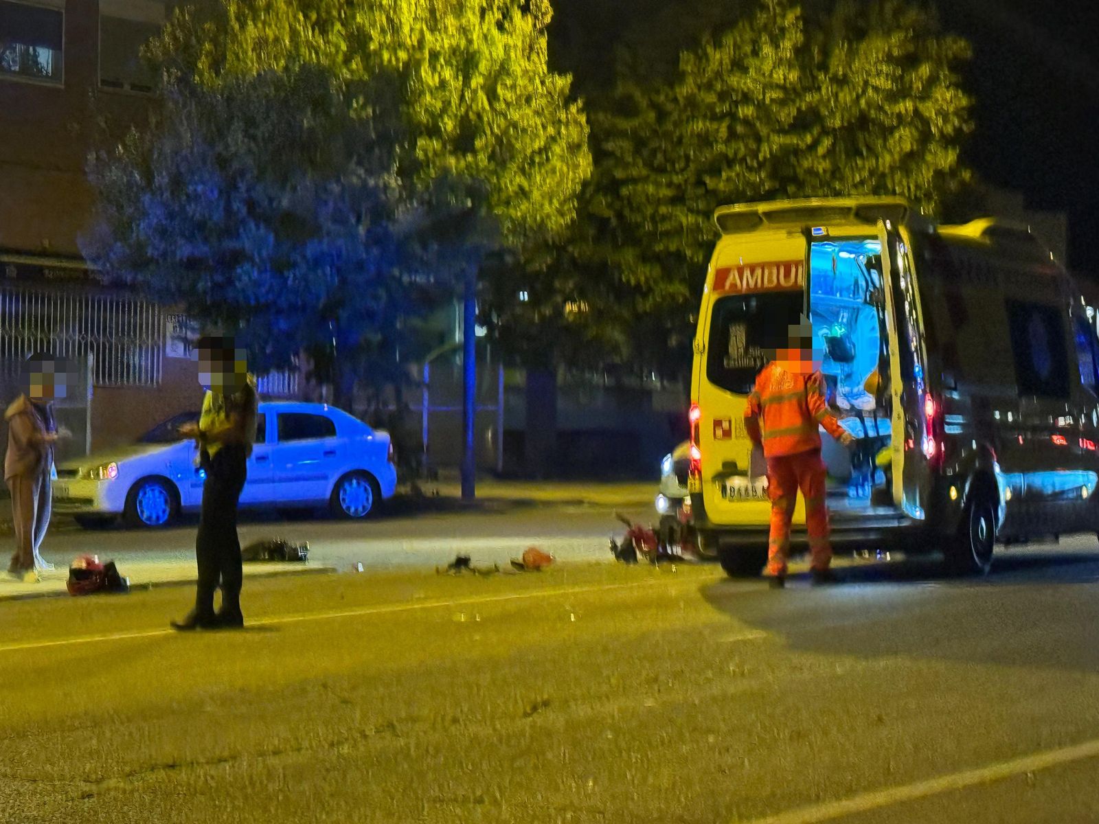 Colisión frontal entre un turismo y una moto