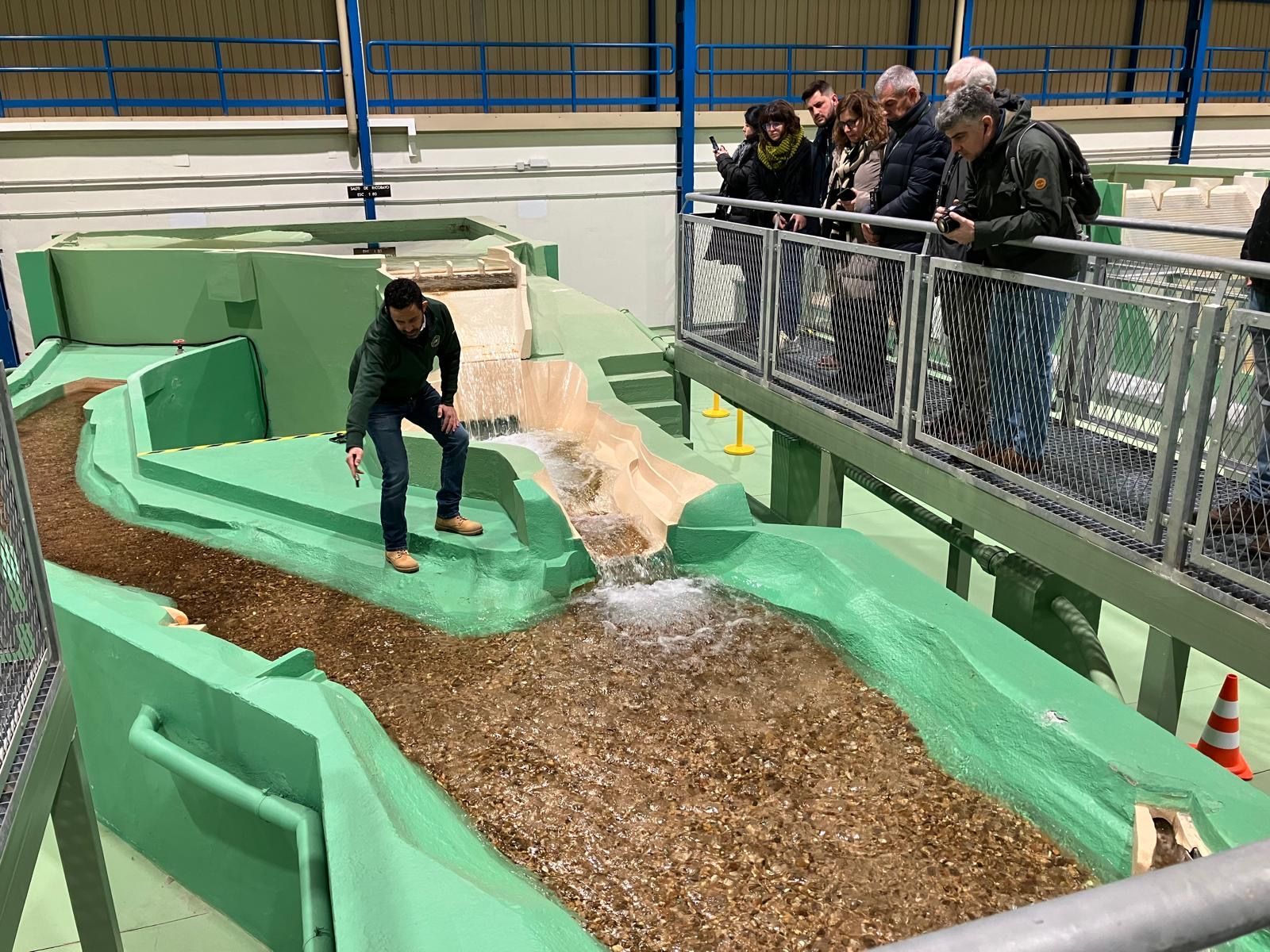 Visita al laboratorio de hidráulica de Iberdrola. Ricobayo