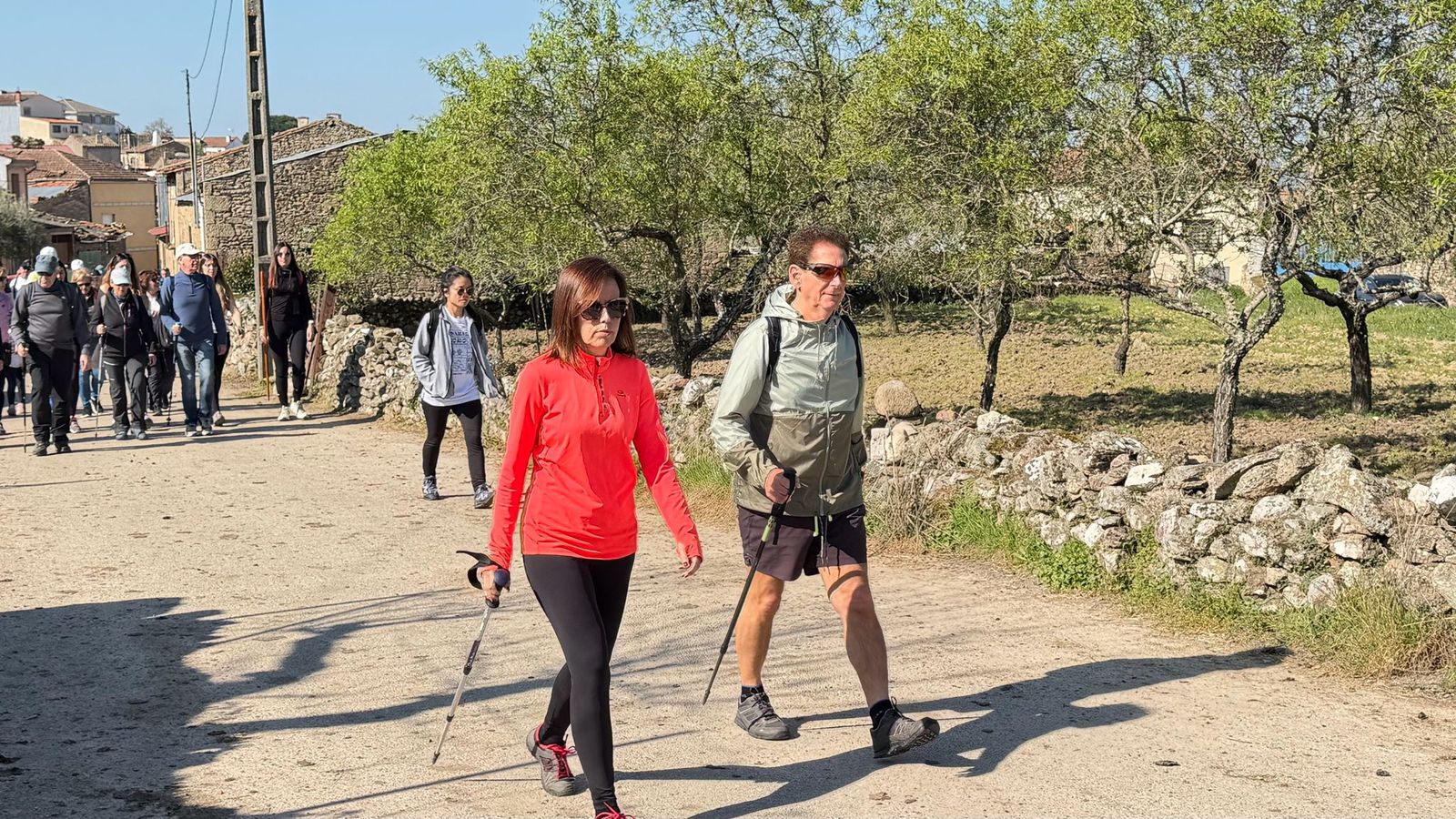 Marcha senderiesta mieza