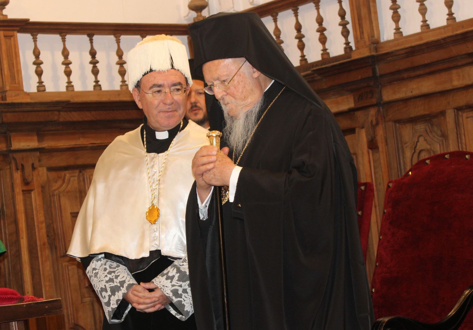 investidura-como-doctor-honoris-causa-de-la-universidad-pontific-43