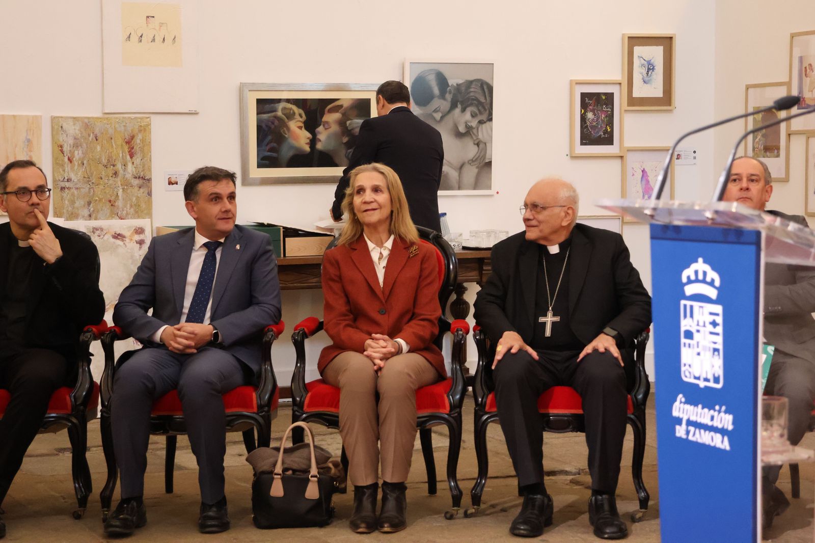 visita-de-la-infanta-elena-a-zamora-22