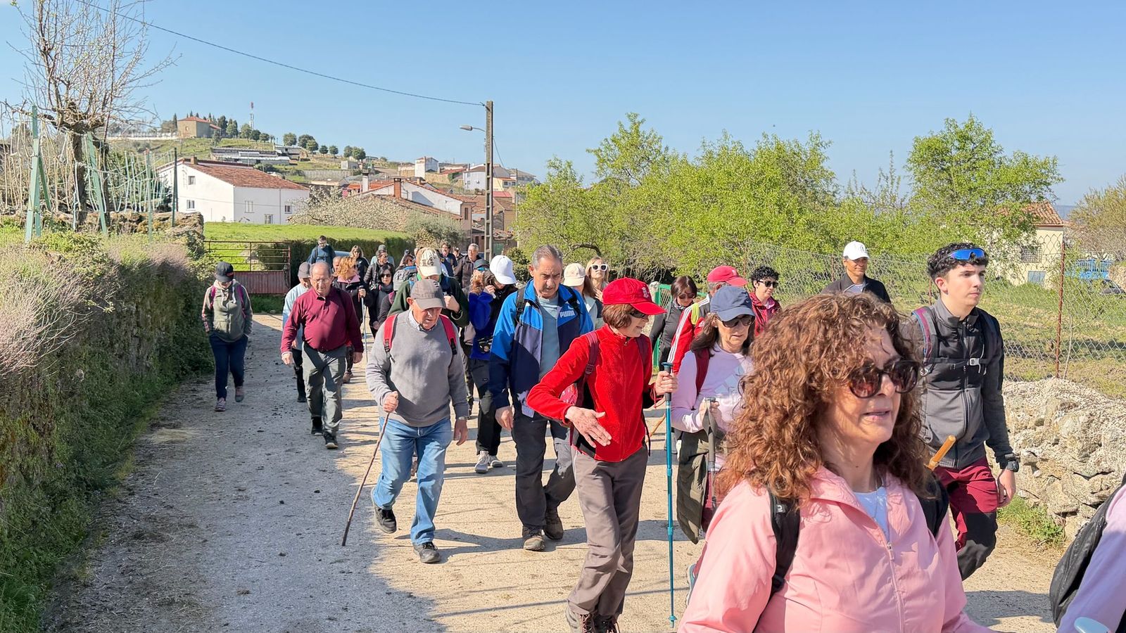 Marcha senderiesta mieza