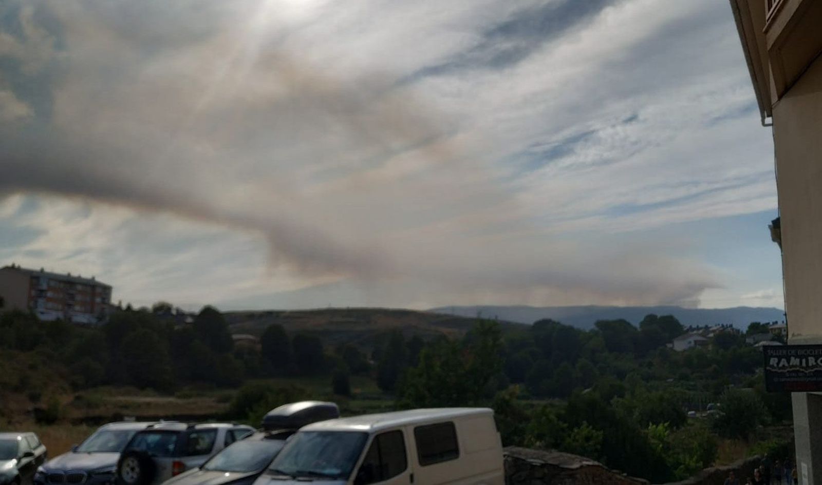 Incendio de Porto desde Puebla de Sanabria Incendio de Porto desde Puebla de Sanabria