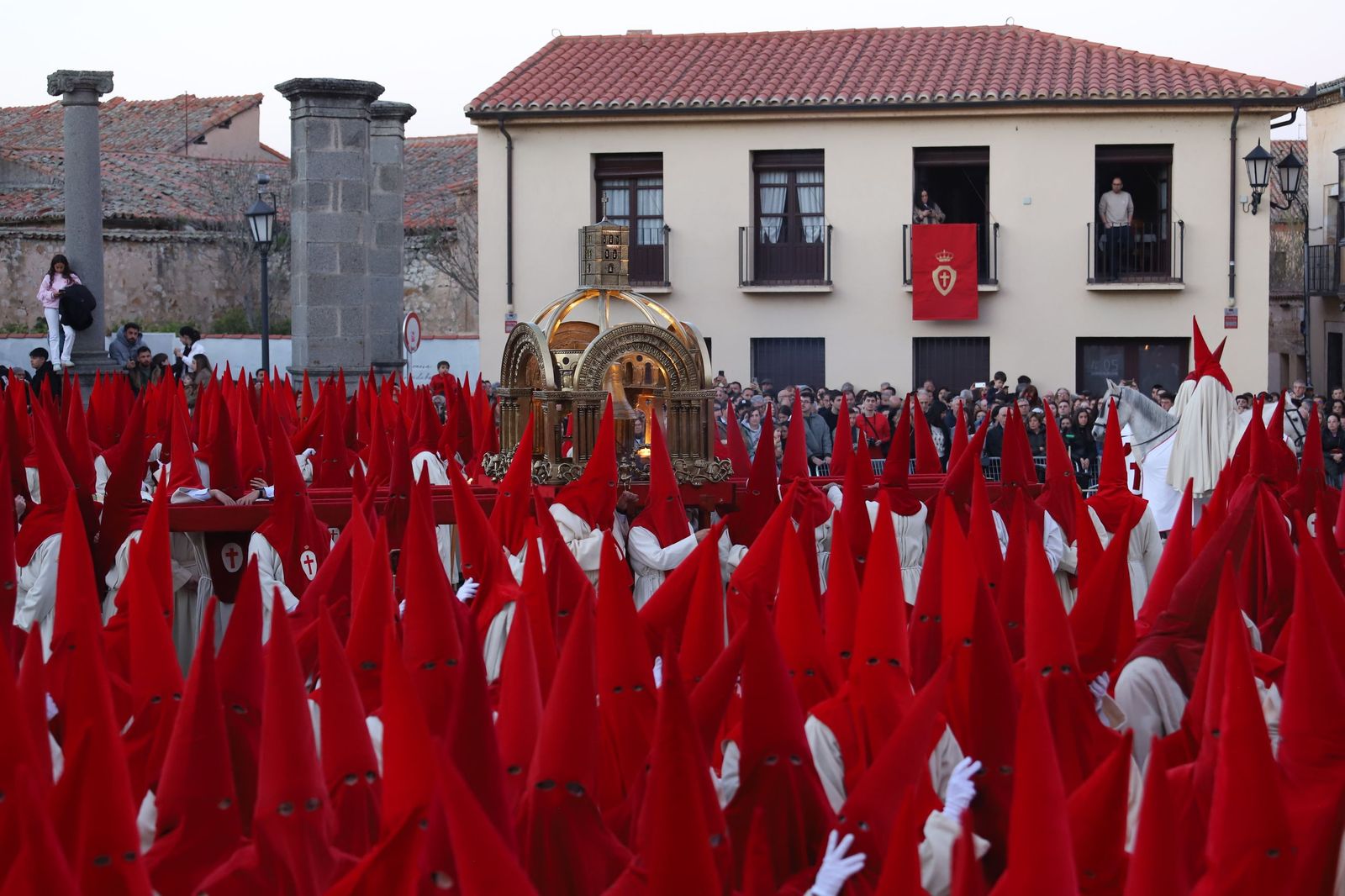 GALERÍA | Revive en imágenes la procesión del Silencio