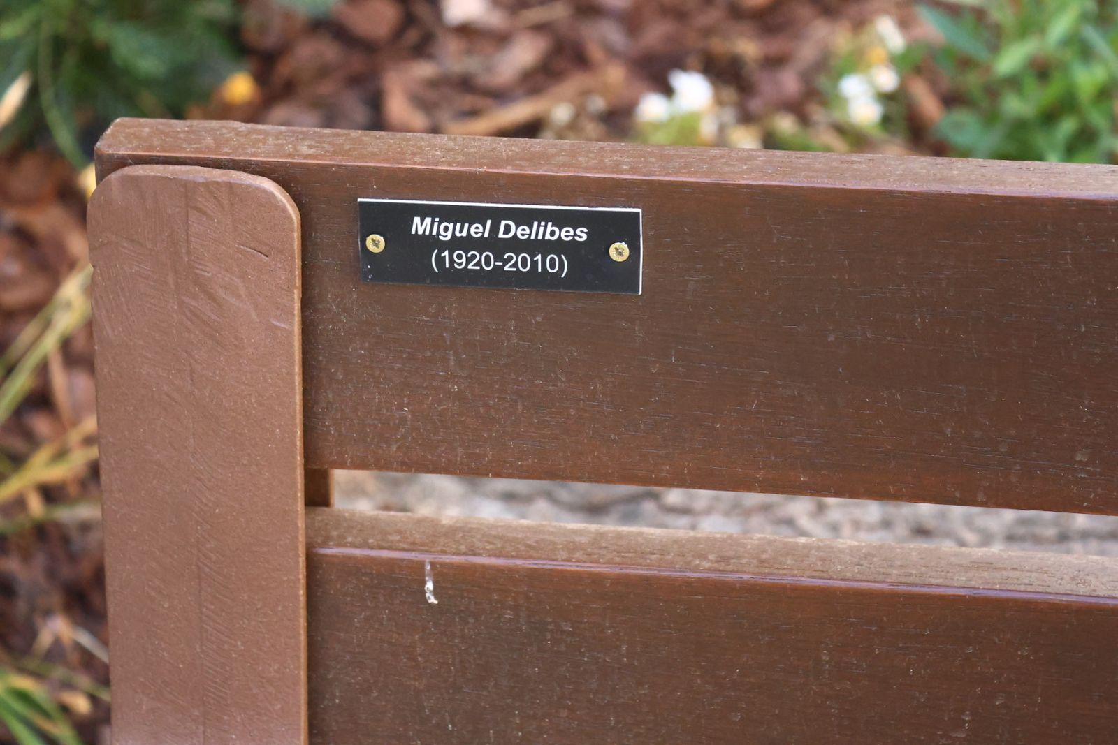 Cuentacuentos y quedada de lectura en el Barrio del Oeste