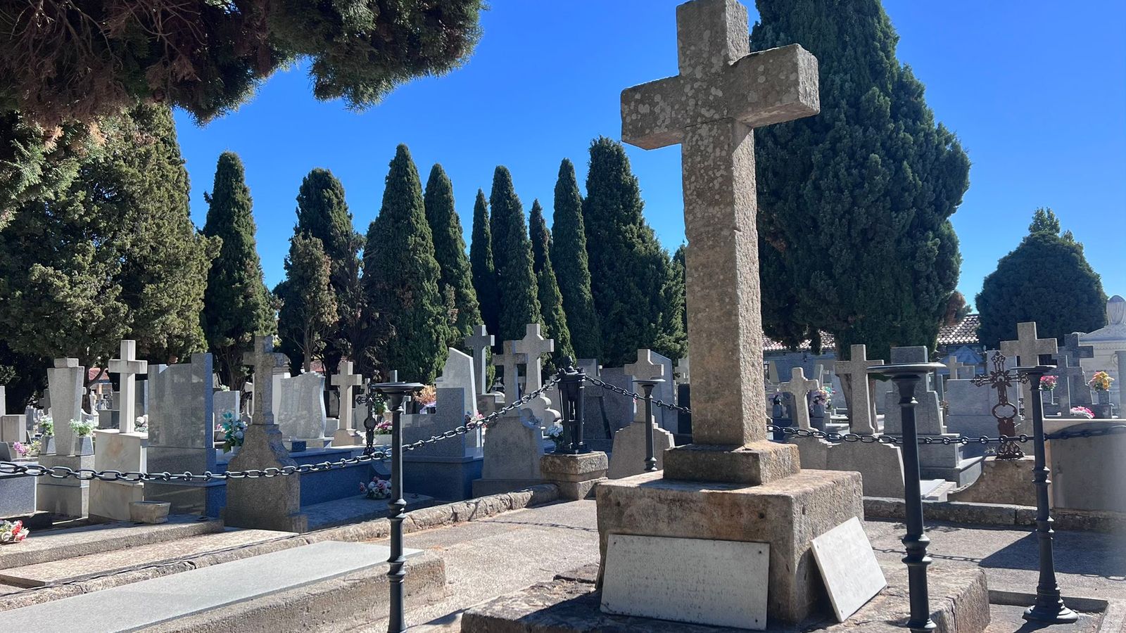 Panteón de los Marqueses de Villa Alcázar