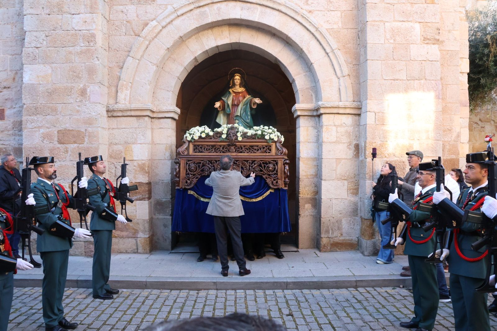 GALERÍA | Revive en imágenes la procesión de la Santísima Resurrección
