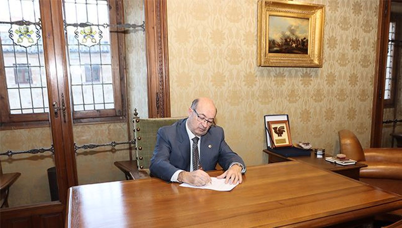El rector en funciones David Díez convoca elecciones al Rectorado de la Universidad de Salamanca