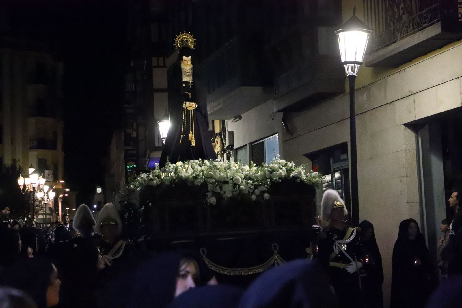 Procesión de la Santísima Virgen de la Soledad. Archivo Procesión de la Santísima Virgen de la Soledad. Archivo