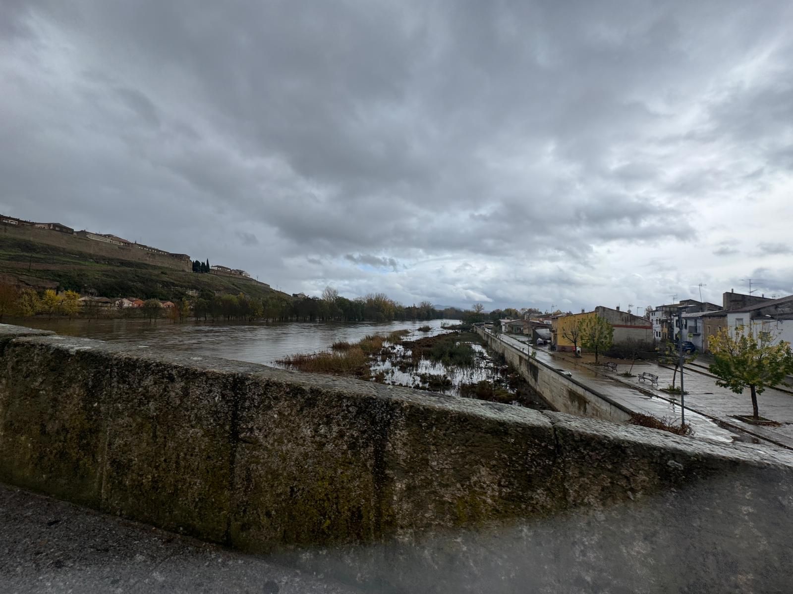 El río Águeda desbordado en Ciudad Rodrigo