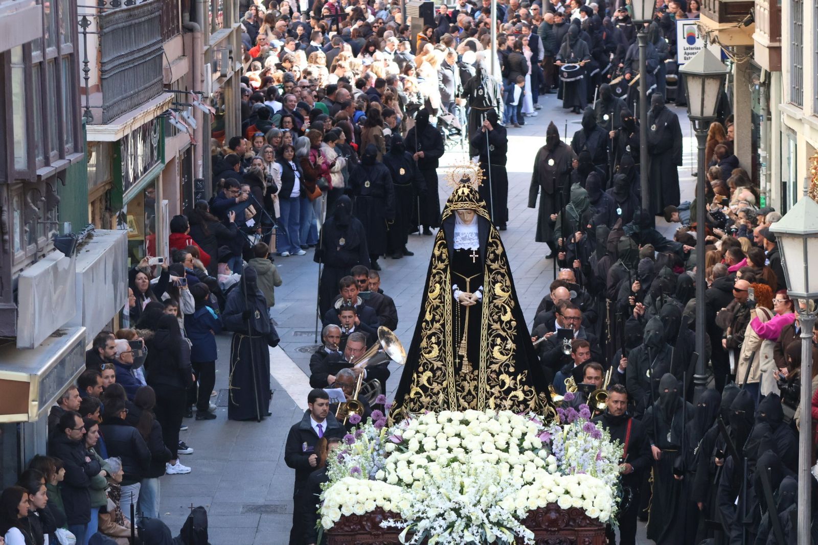 GALERÍA | Revive en imágenes la procesión de Jesús Nazareno