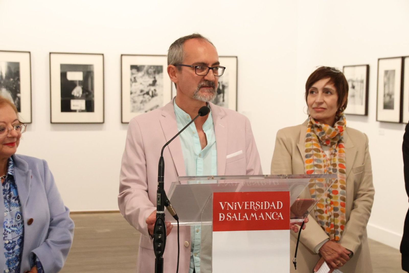 La USAL muestra la historia de la fotografía documental española