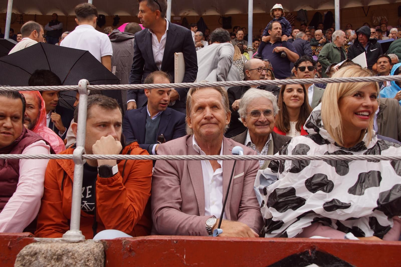 resumen-fotografico-del-ambiente-en-los-tendidos-de-la-glorieta-durante-la-corrida-de-garcigrande-20-de-septiembre-de-2024-foto-juanes-50