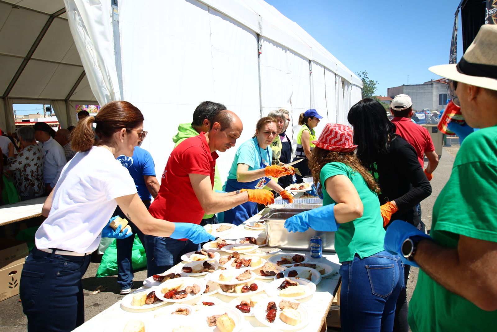 Villamayor de la Armuña vive un gran sábado con su tradicional comida popular
