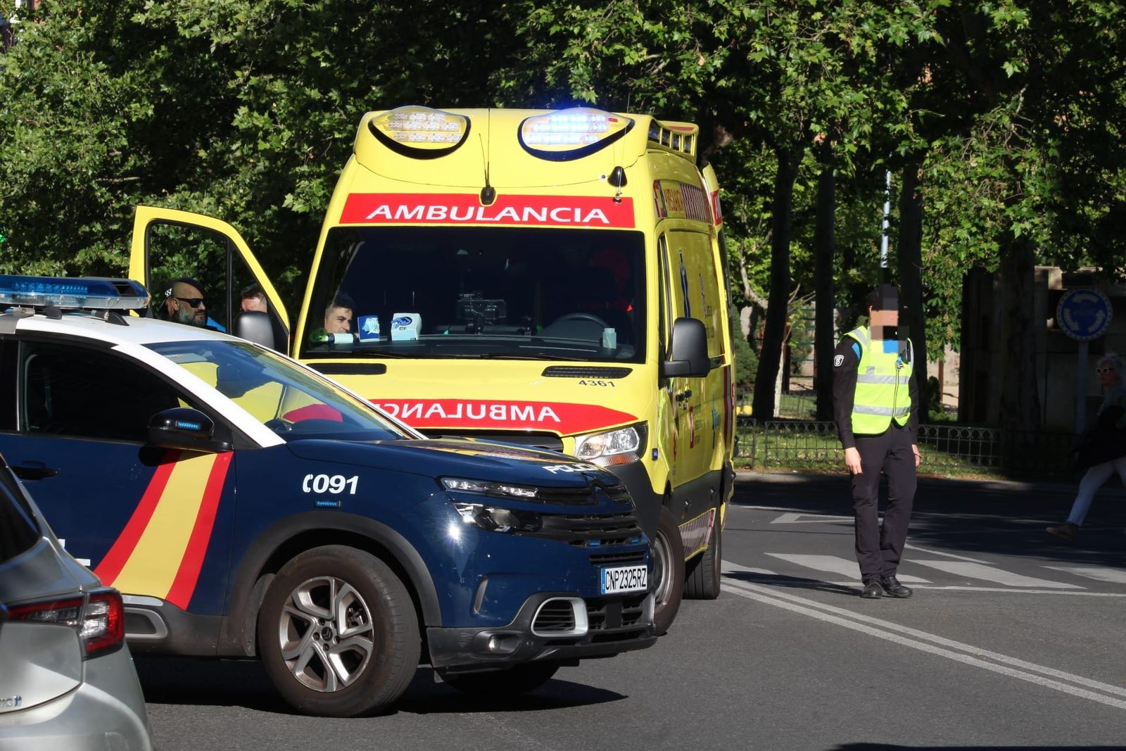 muere-una-mujer-atropellada-en-la-avenida-de-comuneros-9