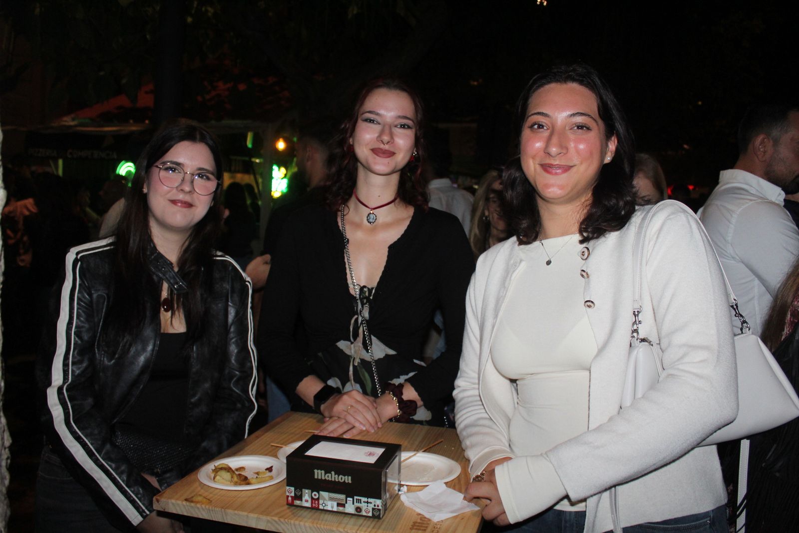 Ambiente en la Feria de Día en la tarde de este
