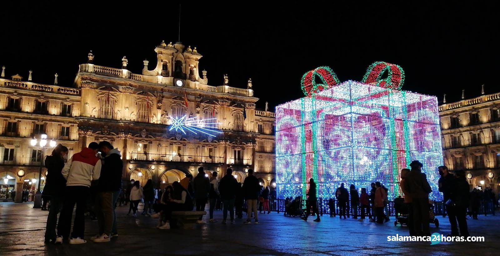 Una instantánea de la Plaza Mayor durante la Navidad