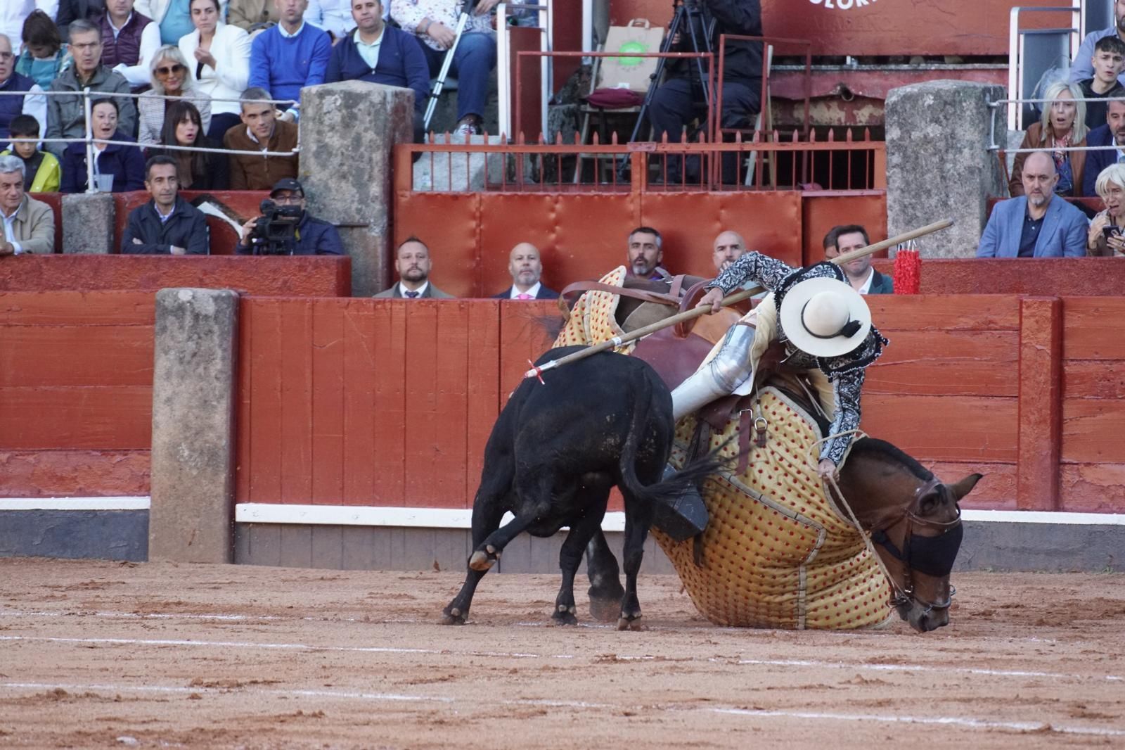 La corrida concurso para despedir la feria con Morante, Talavante y Borja Jiménez: imágenes de los mejores momentos en La Glorieta