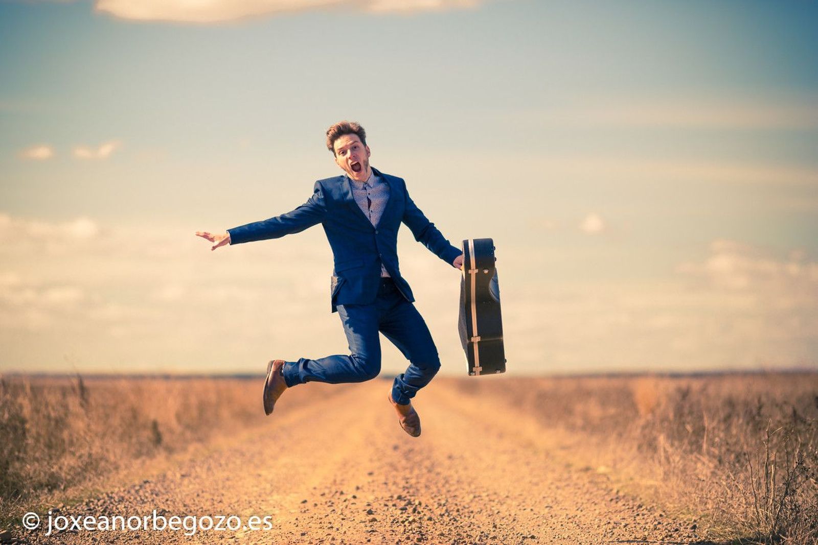 JuevesJoxeanOrbegozoLorcadeAmoroficial2