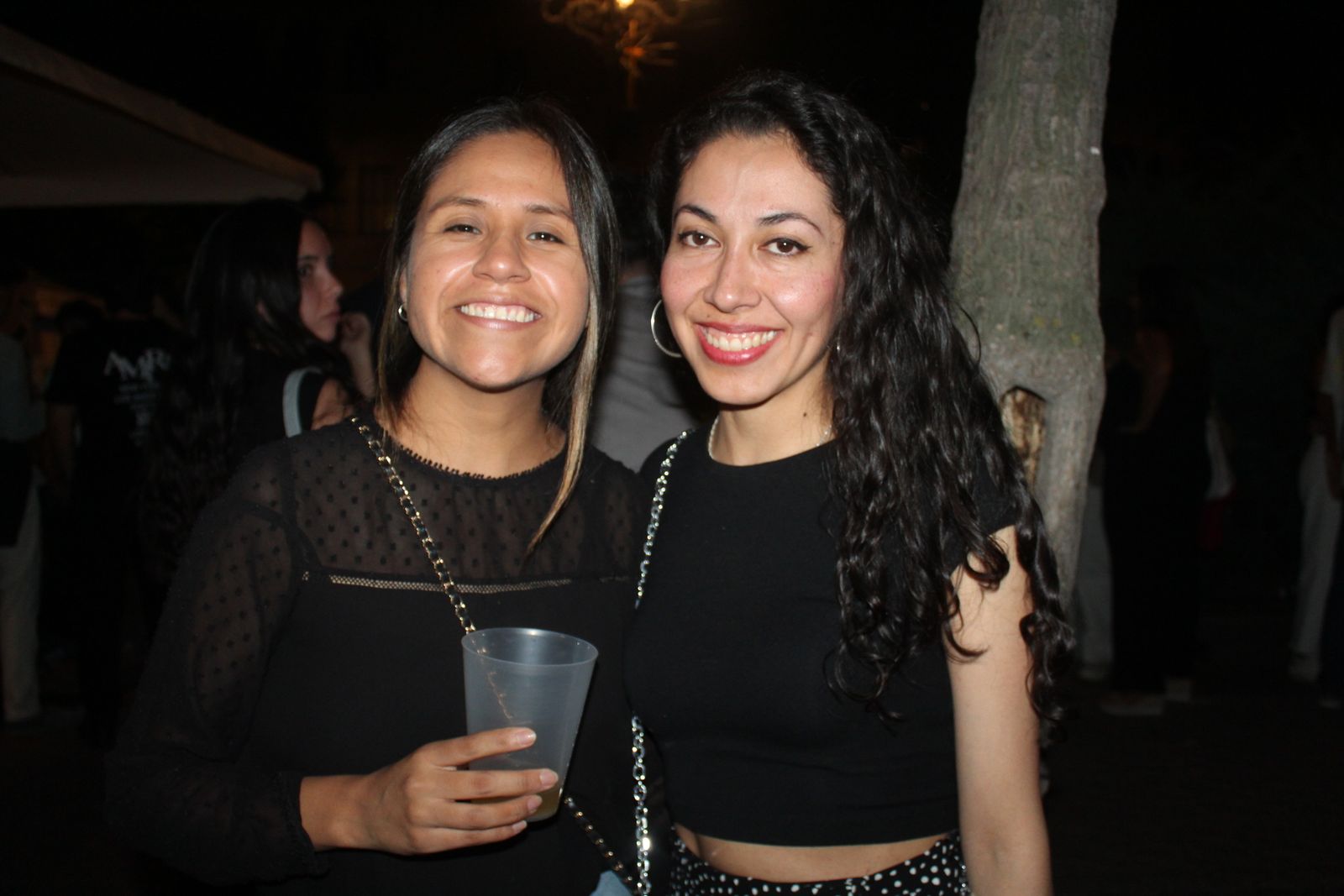 Los salmantinos vuelven a salir de casetas para celebrar las fiestas: ¡búscate entre las imágenes de este miércoles por la noche!