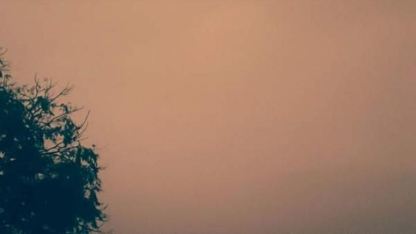 Alerta por un nuevo episodio de intrusión de partículas de polvo africano  | EP