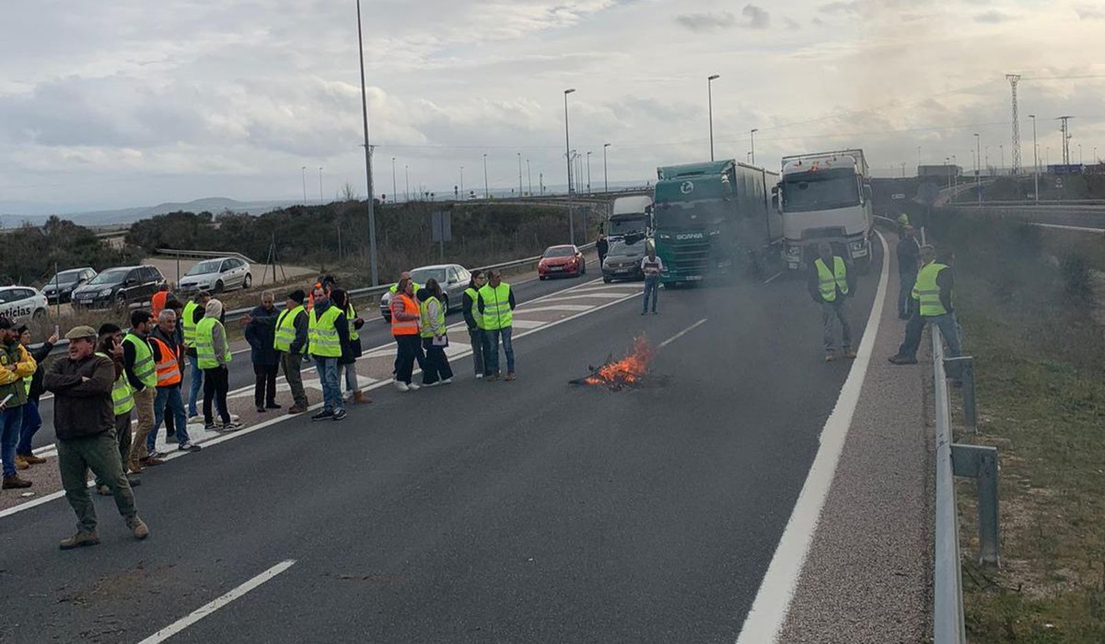 whatsapp-image-2024-02-07-at-17-21-03