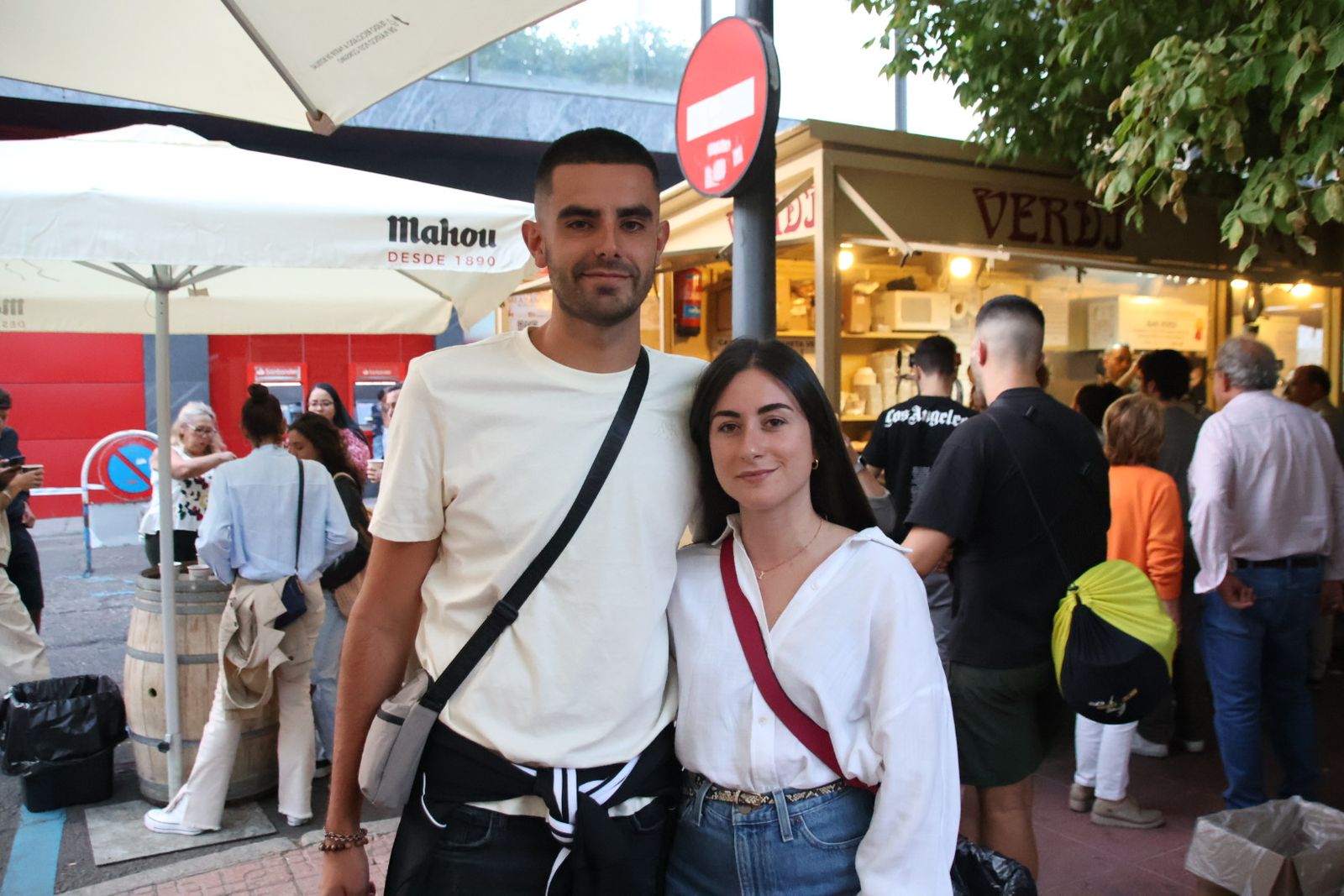 Ambiente de las casetas el  jueves por la tarde noche