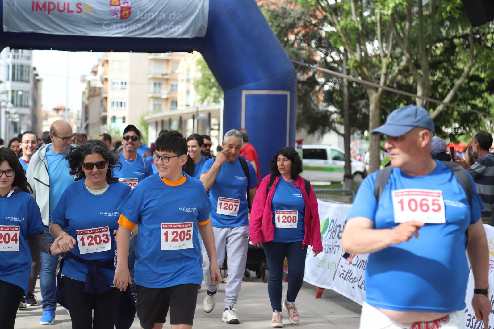 Carrera y marcha por el Día de Castilla y León en Zamora