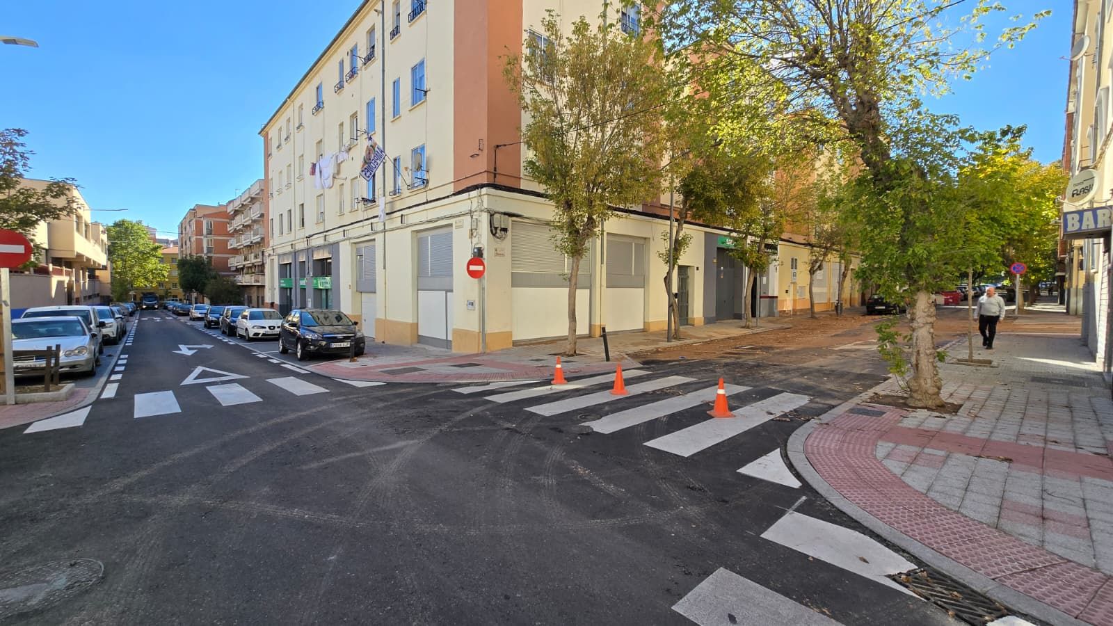 Una tubería revienta entre las calles Plateros y Transportistas