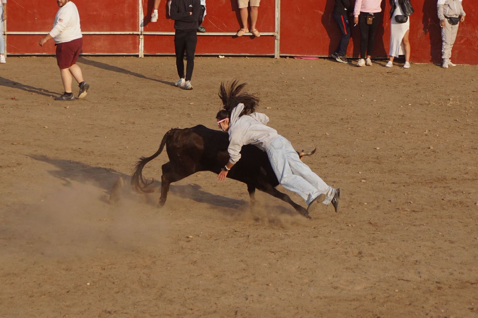 Carreras, risas y tradición: así se ha vivido El Toro en Santa Marta