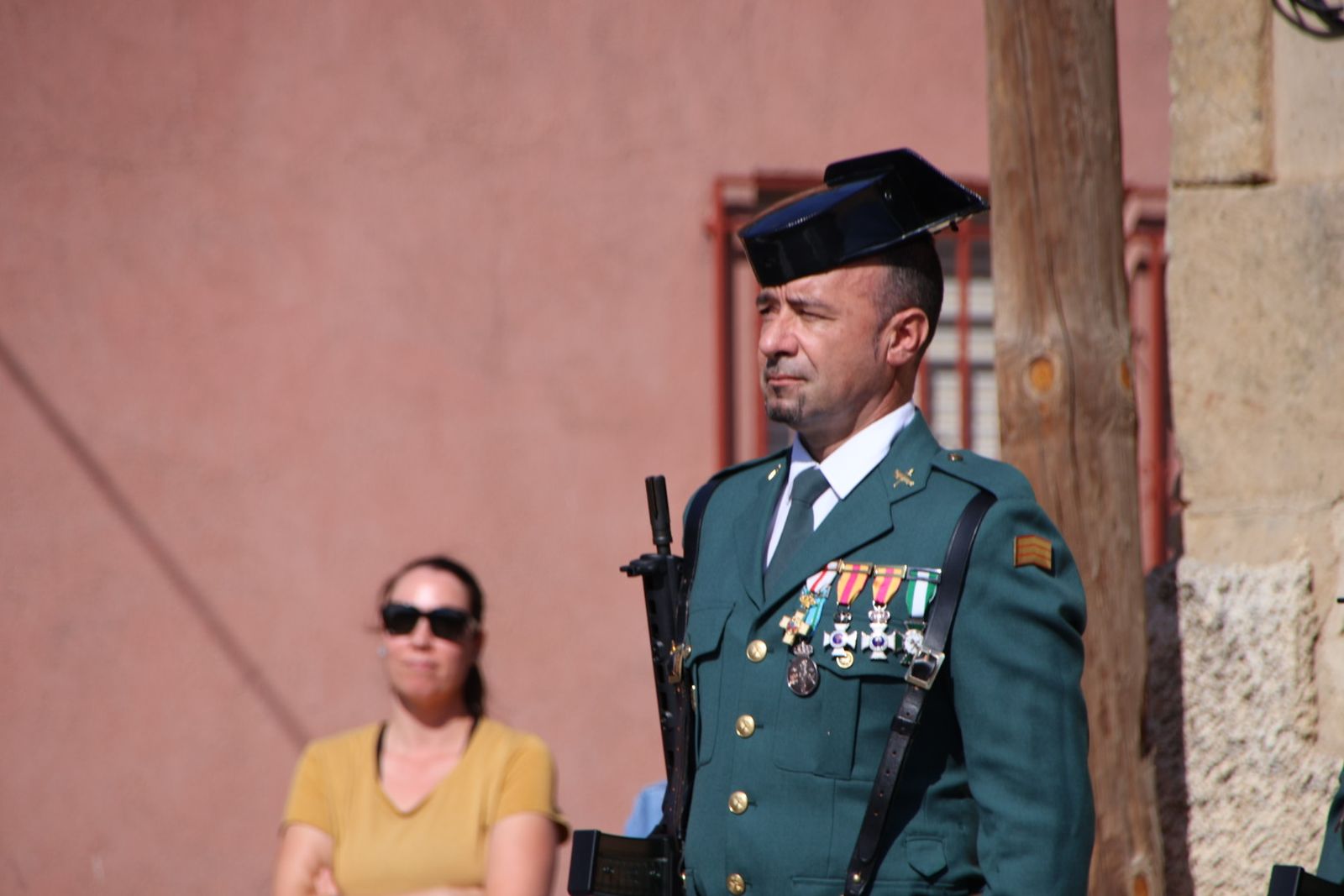 Inauguración glorieta a la Guardia Civil en Villares de la Reina