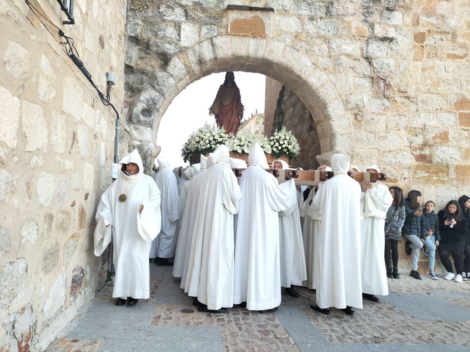 hermandad-penitencial-de-nuestro-senor-jesus-de-luz-y-vida-63