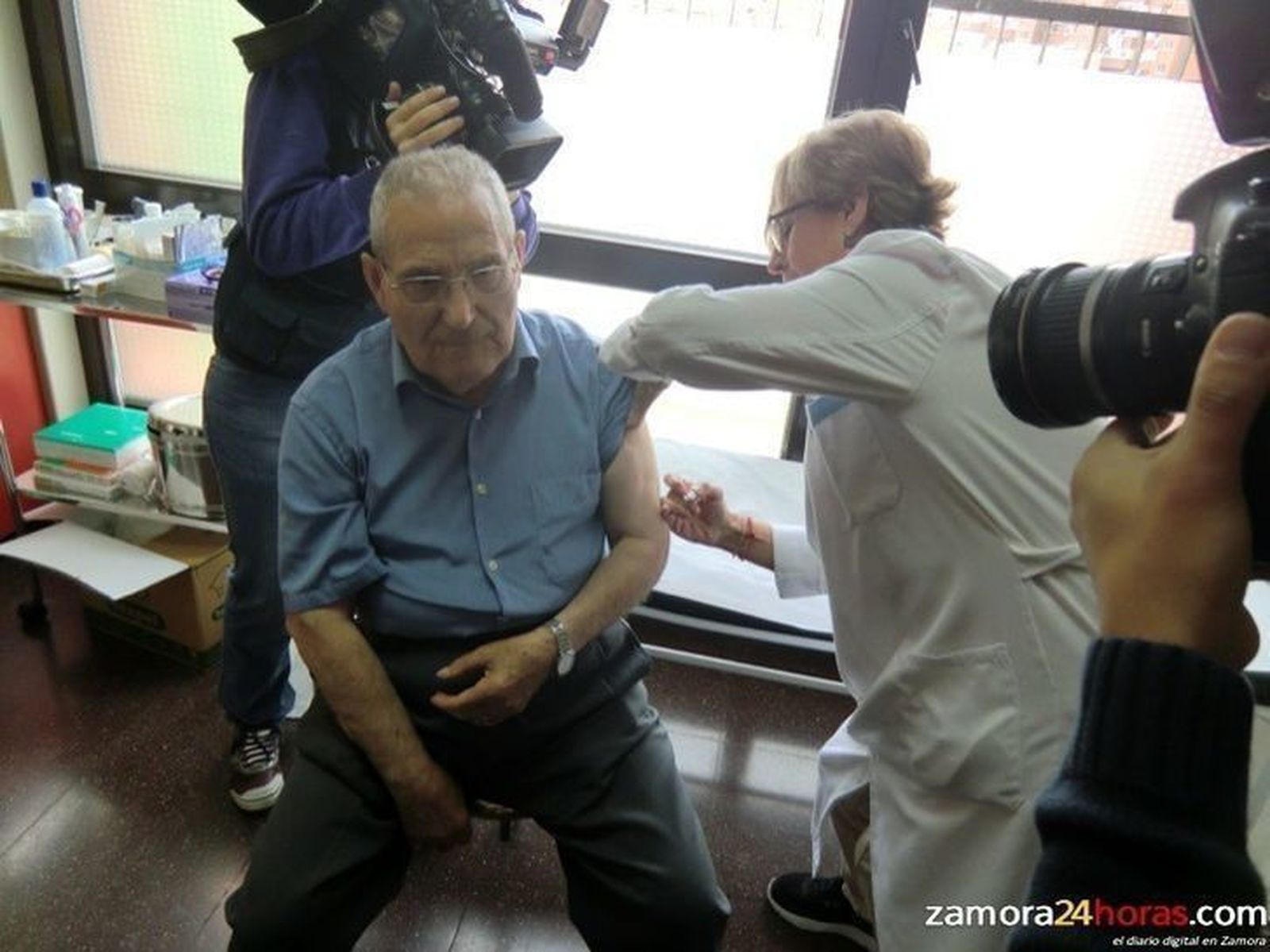 Sanidad recomienda ya la vacunación frente a la gripe a mayores de 65 años