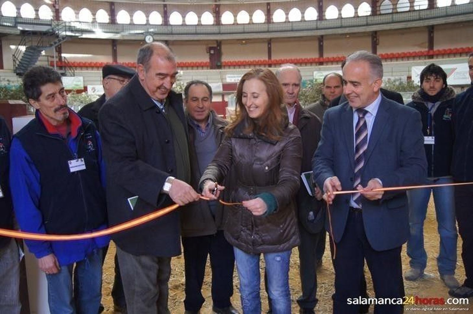 Casi 700 aves en el campeonato internacional de avicultura y colombicultura