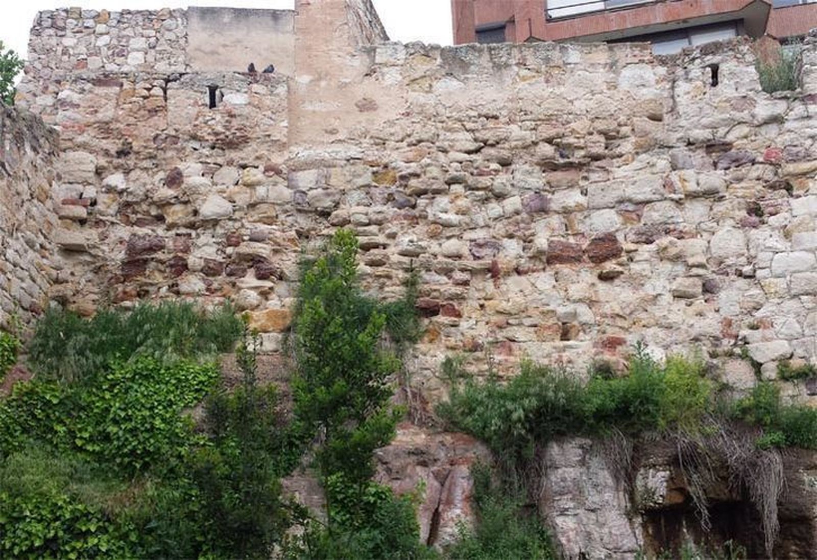 “La gente llega a considerar la Muralla como un elemento del mobiliario urbano”