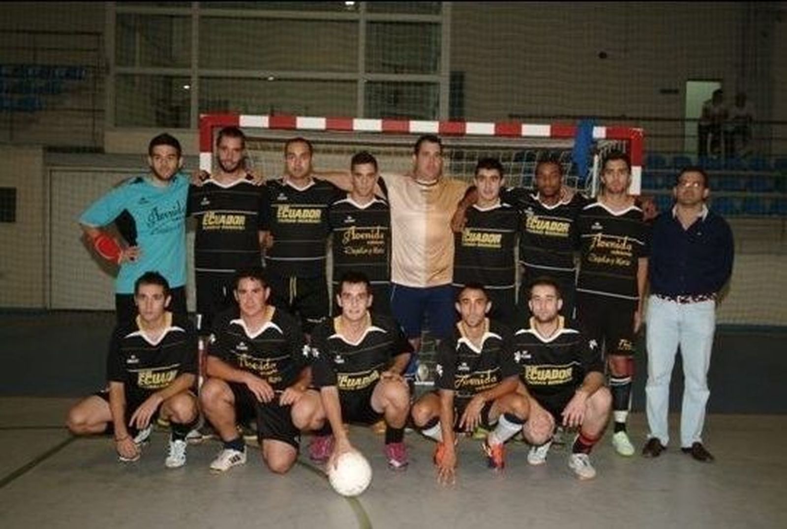 Jornada sabatina para Alhambra y Tres Columnas