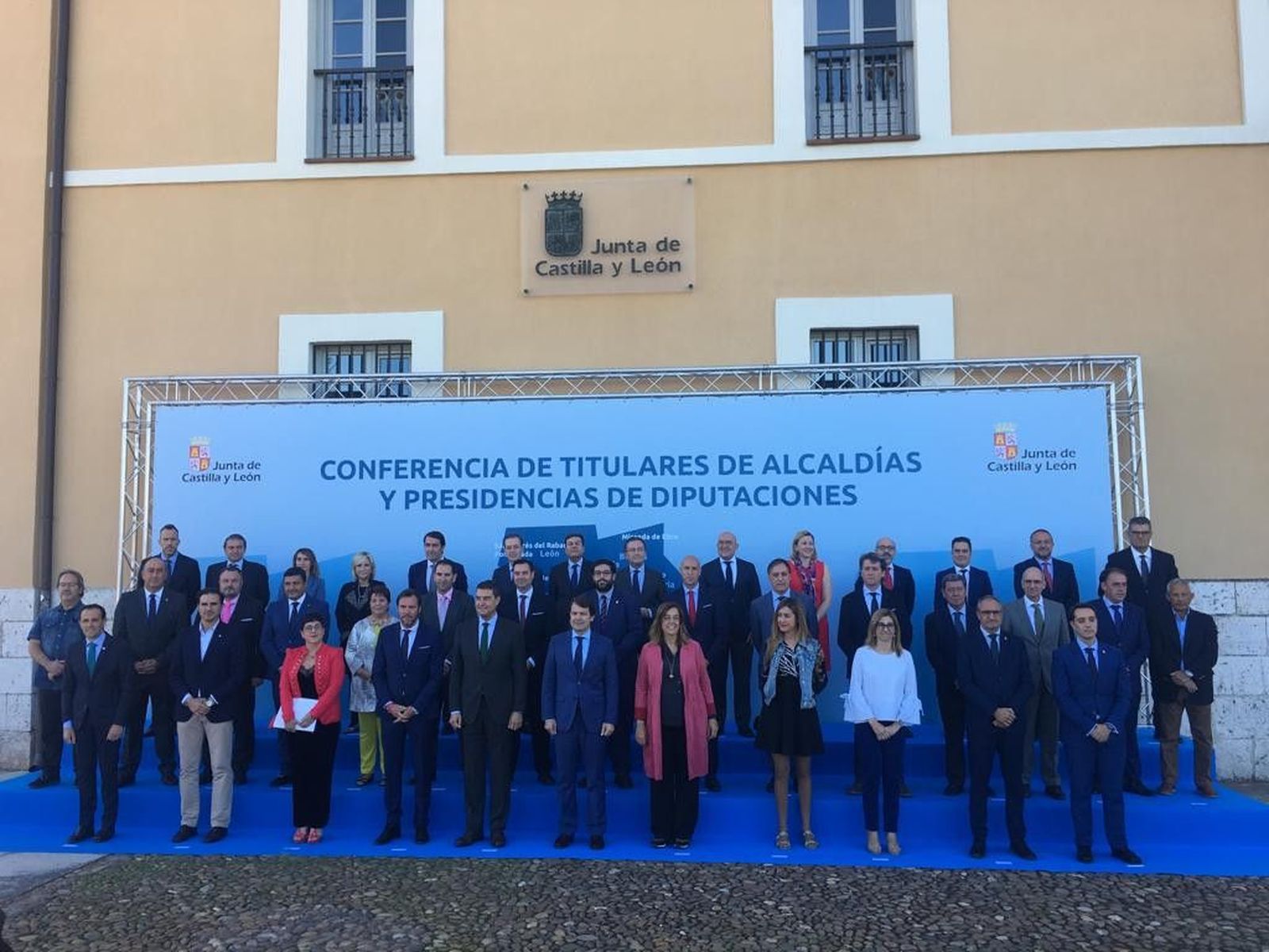 CONFERENCIA DE TITULARES DE ALCALDIAS Y PRESIDENCIAS DE DIPUTACIONES